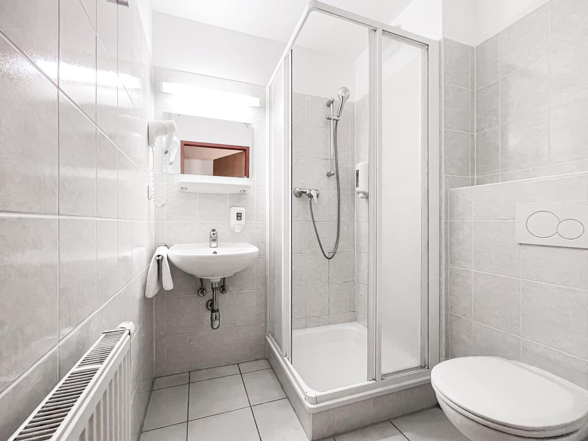 Standard Twin Room,1612959436:JPEG